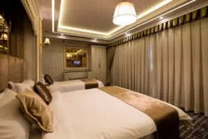 اتاق سه تخته رز درویشی