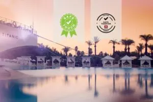 تایتانیک بیچ لارا