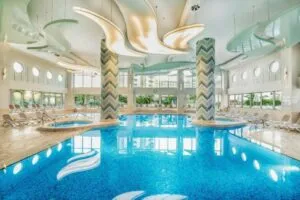 تایتانیک بیچ لارا