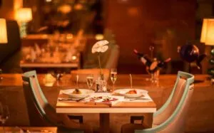 تایتانیک بیچ لارا