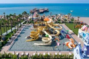 هتل تایتانیک مردان پالاس