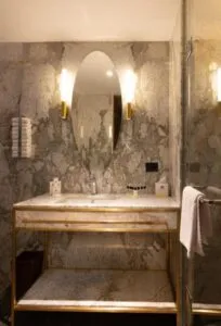 سرویس بهداشتی هتل کراتون