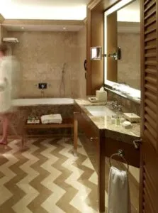 سرویس حمام هتل دیوان استانبول