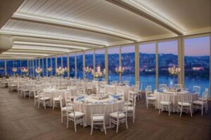 رستوران هتل لازونی استانبول