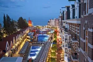 هتل اورنج کانتی ریزورت کمر