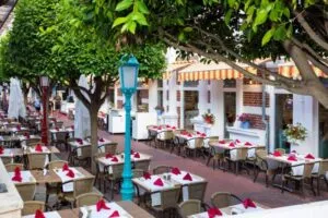 هتل اورنج کانتی ریزورت کمر