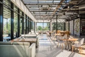 رستوران هتل کلاریون گولدن هورن