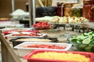 رستوران هتل کلاریون گولدن هورن