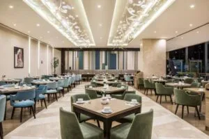 رستوران هتل کلاریون گولدن هورن