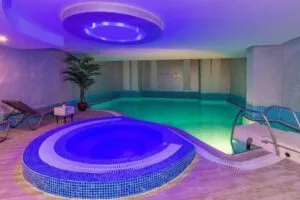استخر هتل یورو پلازا استانبول
