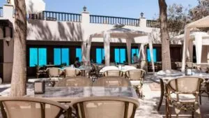 رستوران هتل توسان بیچ ریزورت کوش آداسی