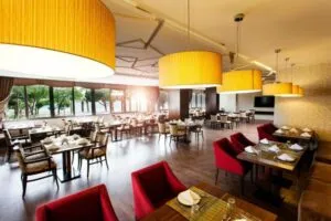 رستوران هتل توسان بیچ ریزورت کوش آداسی