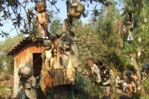 جزیره عروسک ها