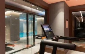 باشگاه هتل ماریوت ازمیر