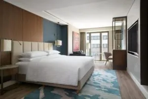 اتاق دبل هتل ماریوت ازمیر