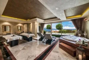 لابی هتل بی پریمیوم بدروم