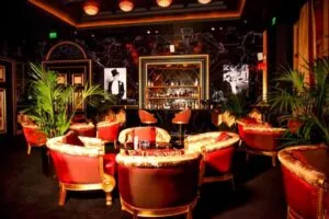 هتل بی پریمیوم بدروم