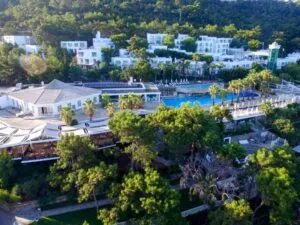 هتل بدروم هالیدی ریزورت اند اسپا