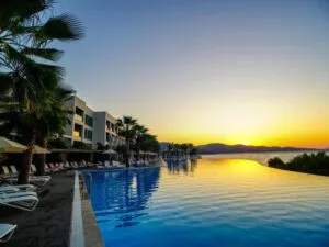 هتل بدروم هالیدی ریزورت اند اسپا