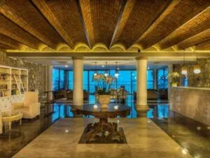 هتل بدروم هالیدی ریزورت اند اسپا