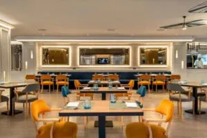 رستوران هتل اکسیدنتال تکسیم