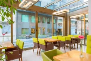 رستوران هتل رامادا تکسیم استانبول