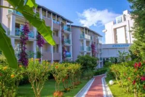 هتل سی لایف بوکت ریزورت اند بیچ