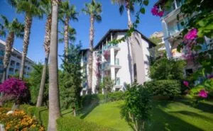 هتل سی لایف بوکت ریزورت اند بیچ