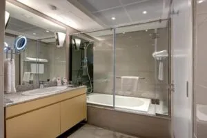 سرویس بهداشتی هتل رویال کنتیننتال دبی