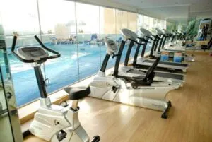 باشگاه هتل کارلتون تاور