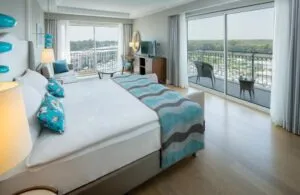 تور آنتالیا هتل تایتانیک دلوکس گلف