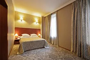 اتاق هتل آستوریا تفلیس