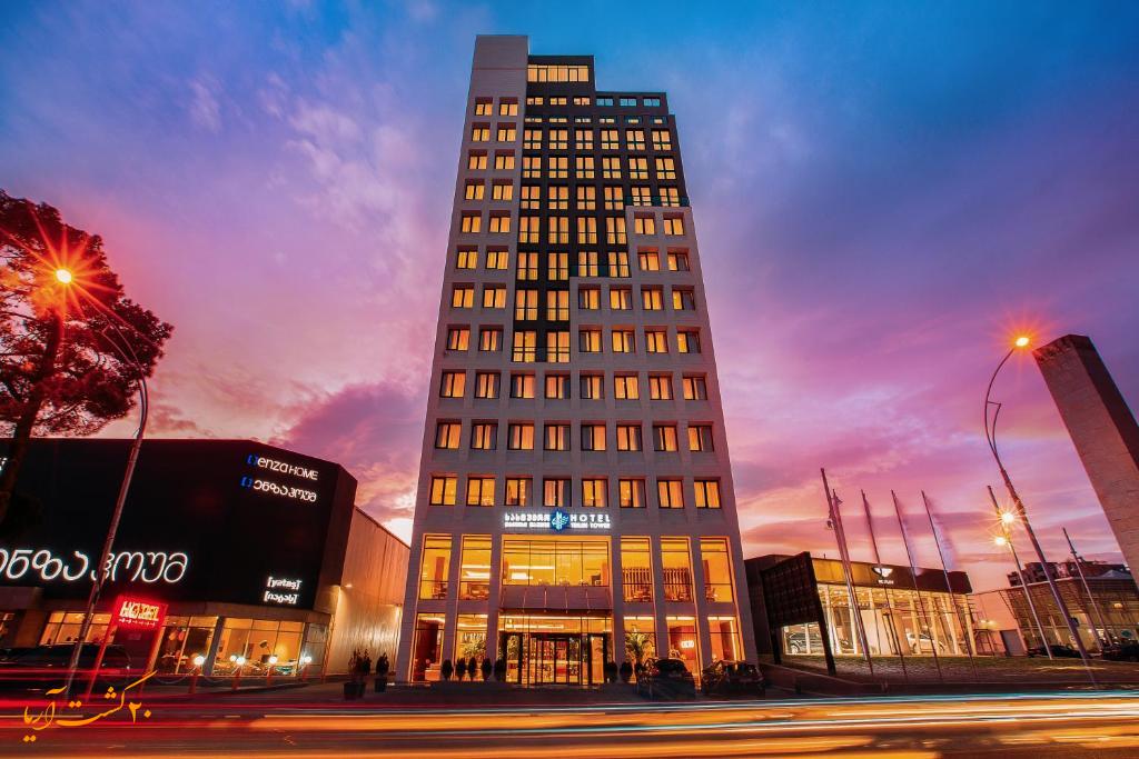 نمای هتل تفلیس تاور