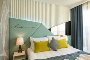 اتاق هتل ویند آف لارا