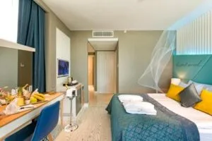 اتاق هتل ویند آف لارا