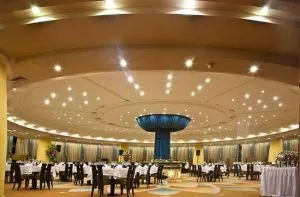 رستوران و کافه هتل بزرگ شیراز