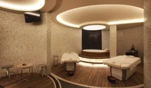 هتل رادیسون بلو شیشلی