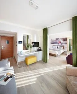 اتاق هتل لالیلا بلو