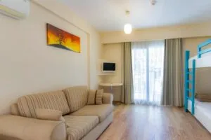 اتاق هتل بدروم بیچ ریزورت