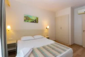 اتاق هتل بدروم بیچ ریزورت