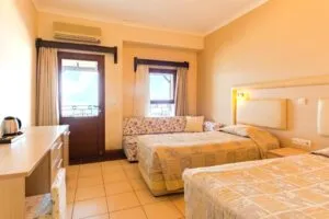 اتاق هتل فور اور کلاب