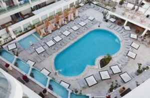 هتل لالیلا بلو