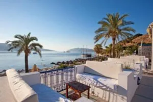 هتل سلماکیس ریزورت