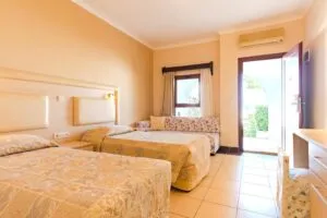 اتاق هتل فور اور کلاب