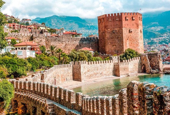 جاذبه های گردشگری آلانیا