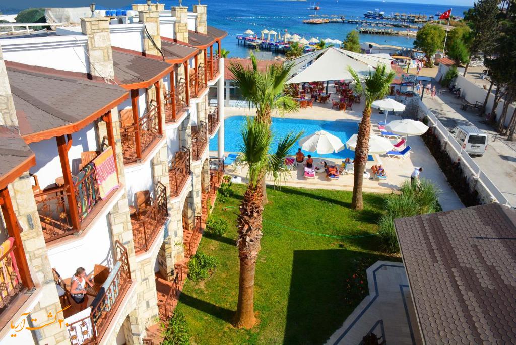 نمای هتل اوتیوم پارک آیاز آکوا