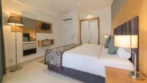 اتاق هتل رامادا ریزورت کوش آداسی