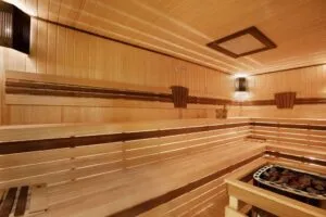 اتاق هتل رامادا سوئیتز بای ویندهام