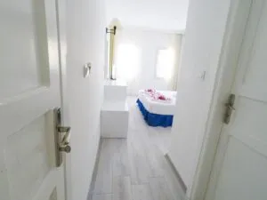 اتاق هتل هلو بدروم