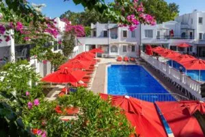 هتل هلو بدروم